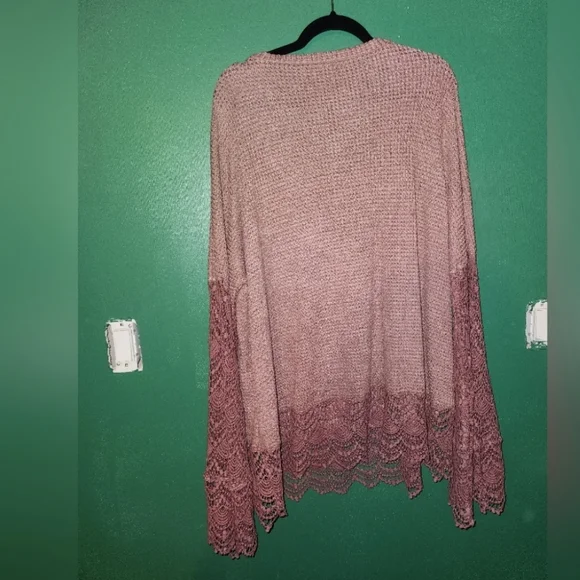 And the why L mauve waffle knit belle sleeve top - Picture 3 of 6